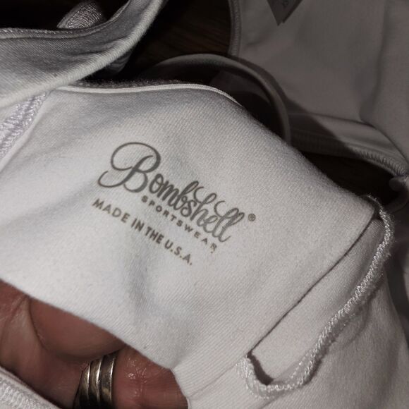 BOMBSHELL "PUMPED" SPORTSWEAR Sz XS Black Logo Workout Athletic Sports Bra - Picture 5 of 7